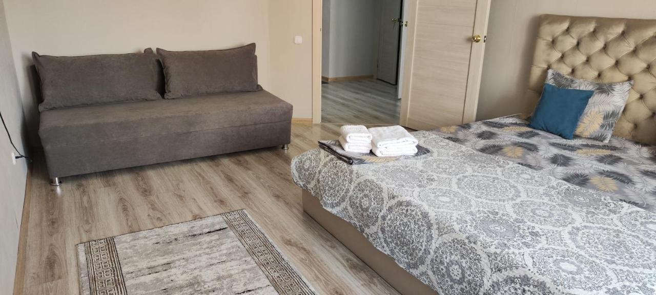 Трц Kostanay Plaza Apartment Luaran gambar